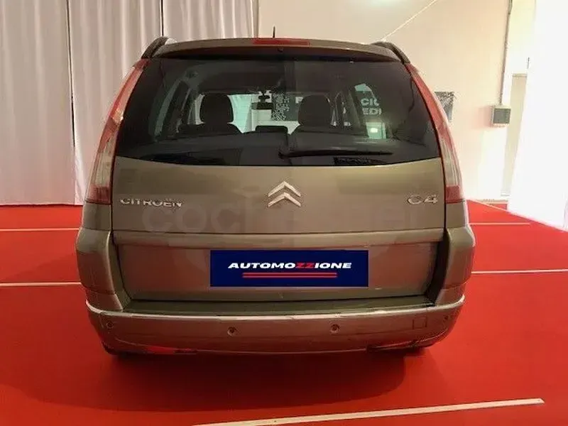 Usado Citroën Grand C4 Picasso Exclusive 112 CV (82 kW) 2010 Gris / plata Monovolumen