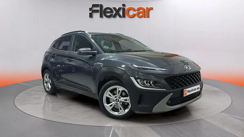 Usado Hyundai Kona 120 HP (88 kW) 2022 Cinzento SUV
