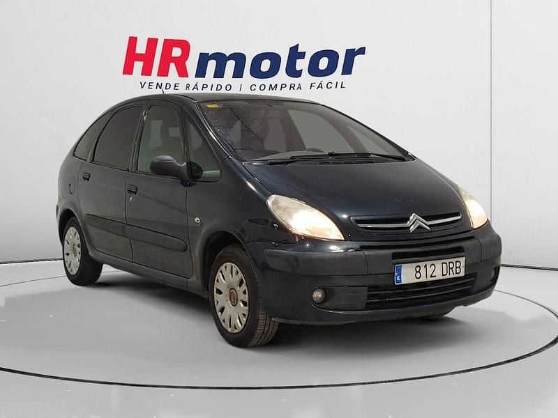 Gris / plata Usado 2005 Citroën Xsara Picasso Monovolumen | 3610 € (Precio justo) - Imagen 1/4