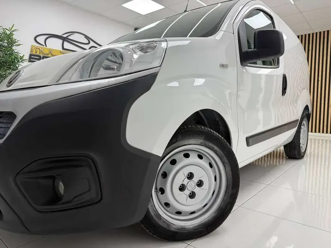 Usado Fiat Fiorino 95 CV (69 kW) 2020 Blanco Monovolumen
