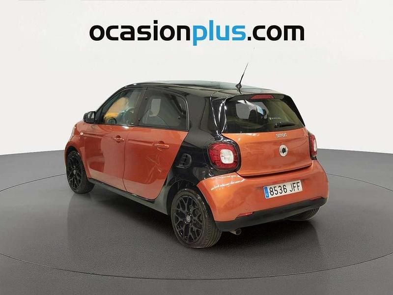 Usado Smart ForFour Passion 71 CV (52 kW) 2015 Naranja Utilitario