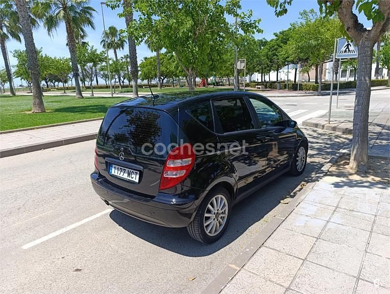 Usado Mercedes A170 Elegance 116 CV (85 kW) 2004 Negro Monovolumen