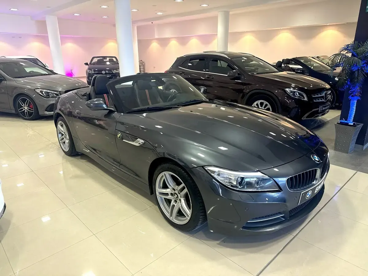 Usado BMW Z4 Comfort Edition 156 CV (114 kW) 2013 Gris Descapotable