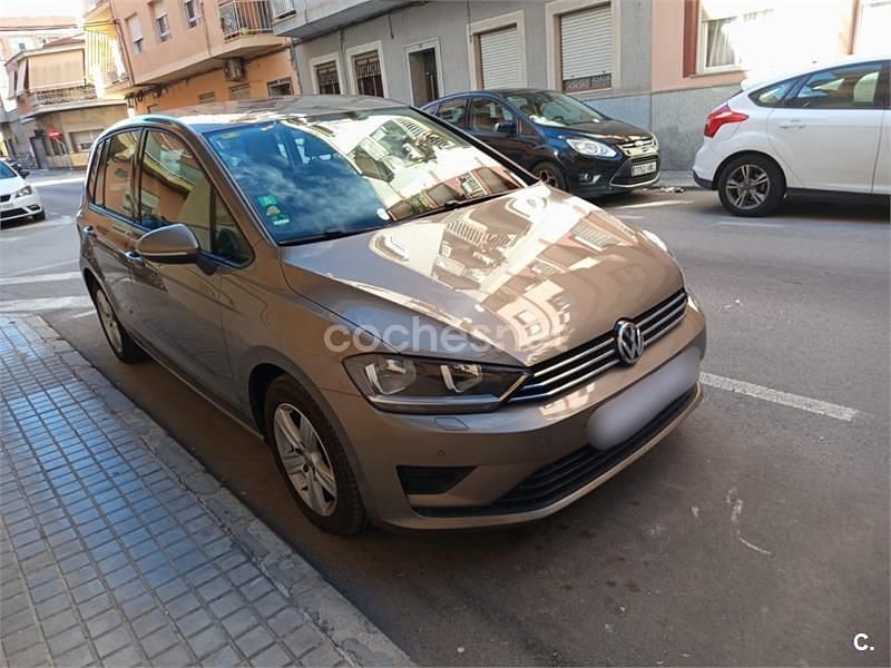 Usado VW Golf Sportsvan Business 110 CV (80 kW) 2014 Beige Monovolumen