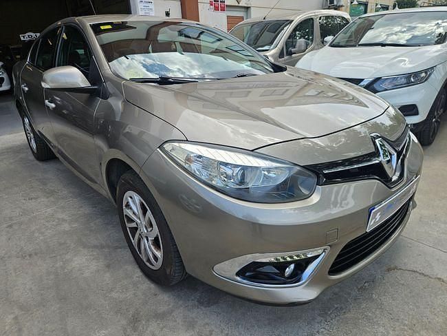 Usado Renault Fluence Dynamique 110 CV (80 kW) 2013 Marrón Berlina