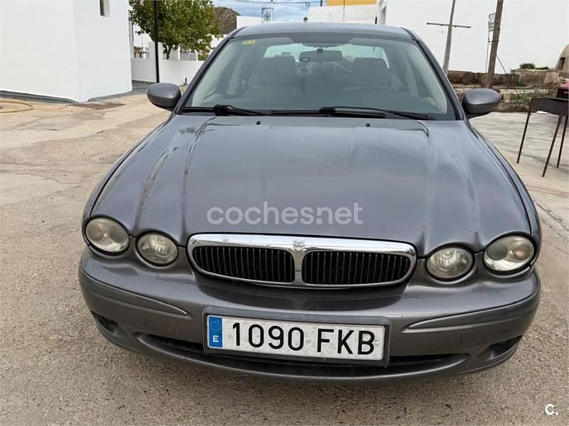 Beige Usado 2006 Jaguar X-type Executive Berlina | 3100 € (Precio justo) - Imagen 1/4