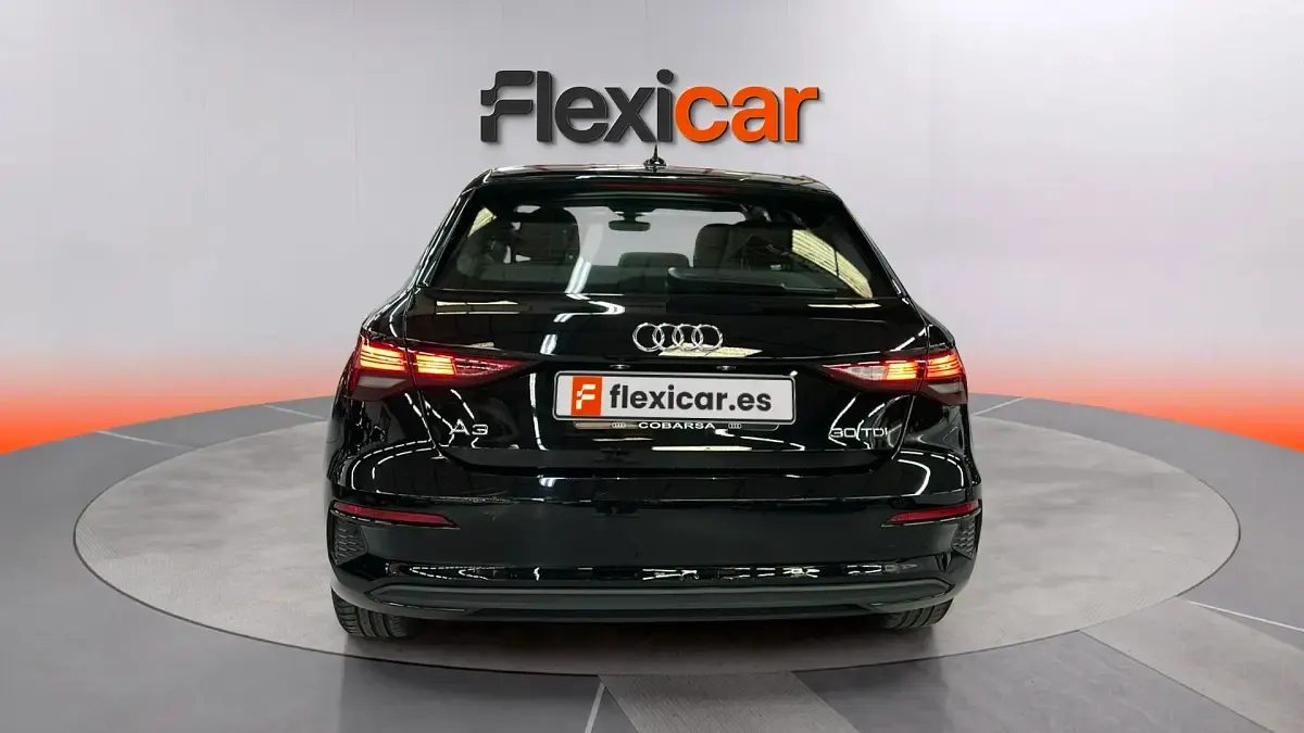 Usado Audi A3 Premium 116 CV (85 kW) 2023 Negro Berlina