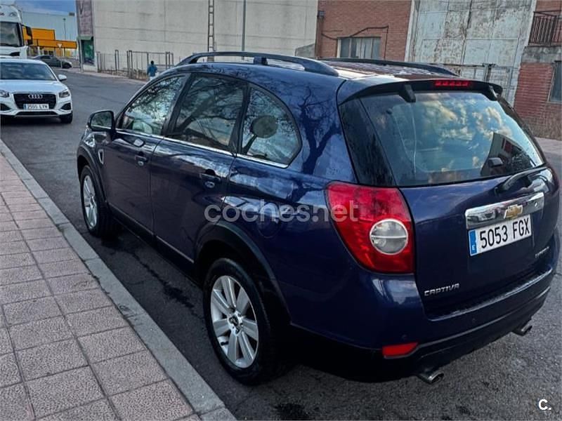 Usado Chevrolet Captiva LT 150 CV (110 kW) 2006 Azul SUV