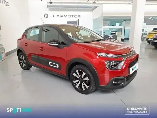 Usado Citroën C3 Feel 102 CV (75 kW) 2021 Rojo Utilitario