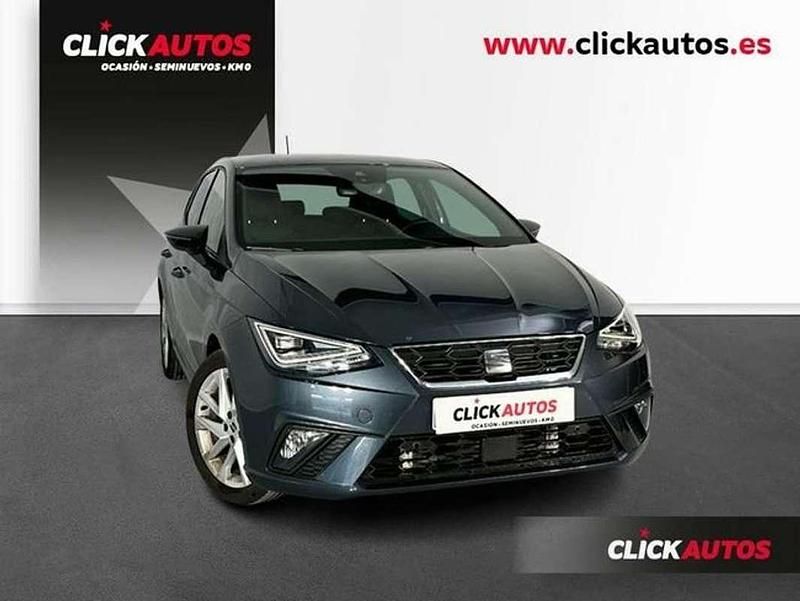 Usado Seat Ibiza FR 151 CV (111 kW) 2023 Gris Utilitario