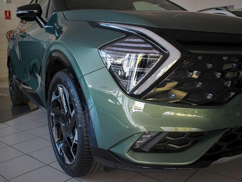 Usado Kia Sportage GT-Line 136 CV (100 kW) 2023 Experience green / SUV