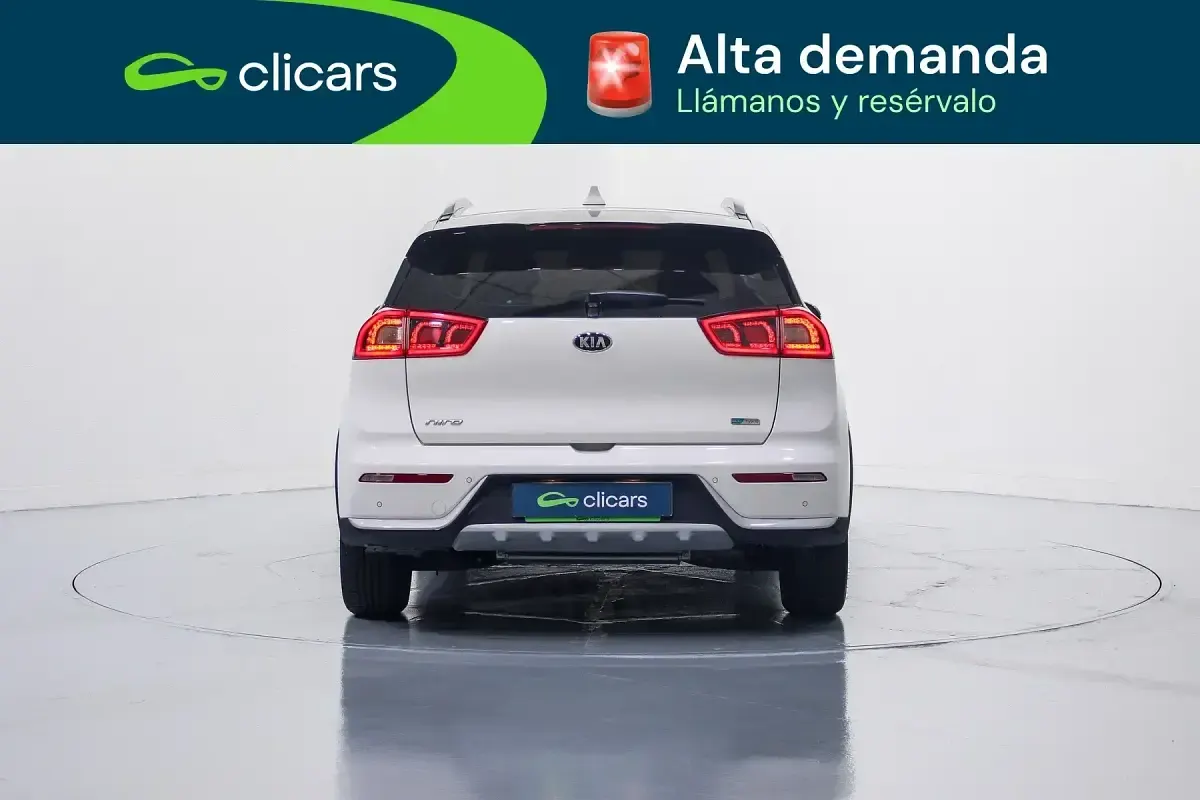 Käytetty Kia Niro 141 HP (103 kW) 2017 Valkoinen Katumaasturi