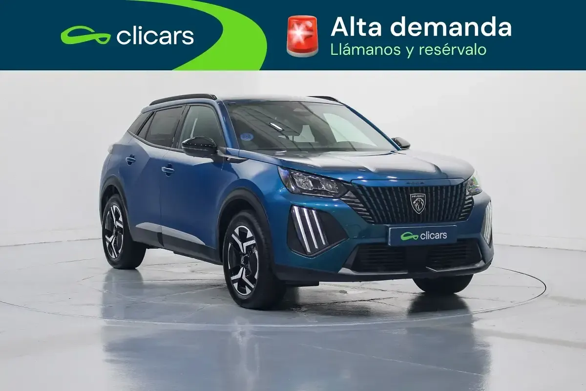 Usado Peugeot e-2008 Allure 114 kW (156 CV) 2025 Azul SUV
