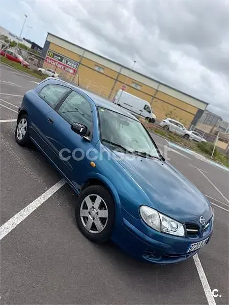 Usado Nissan Almera Comfort 90 CV (66 kW) 2001 Verde Berlina