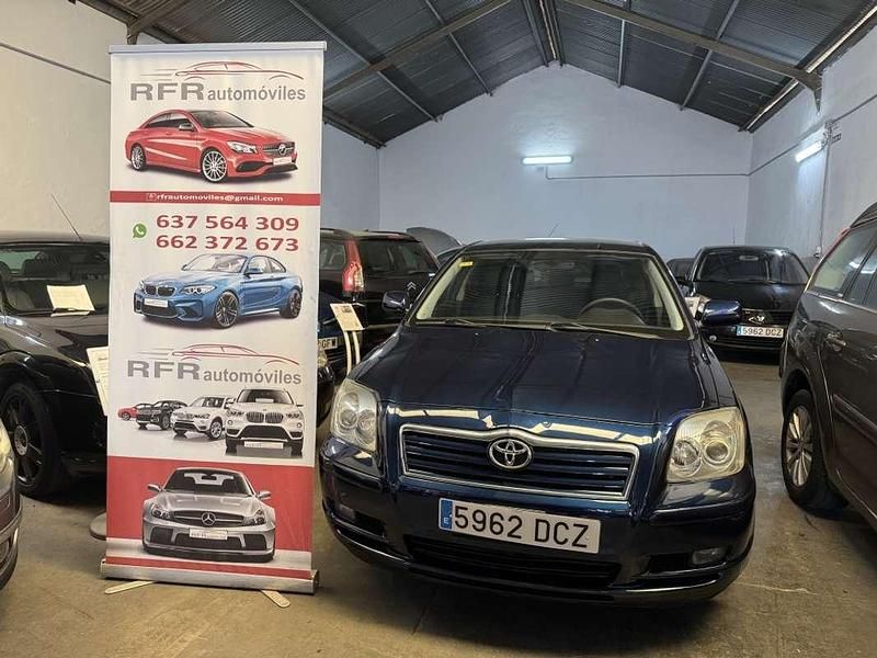 Usado Toyota Avensis Executive 150 CV (110 kW) 2005 Azul Berlina