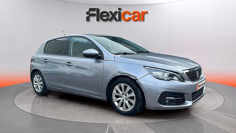 Usado Peugeot 308 Active 131 CV (96 kW) 2020 Gris Berlina