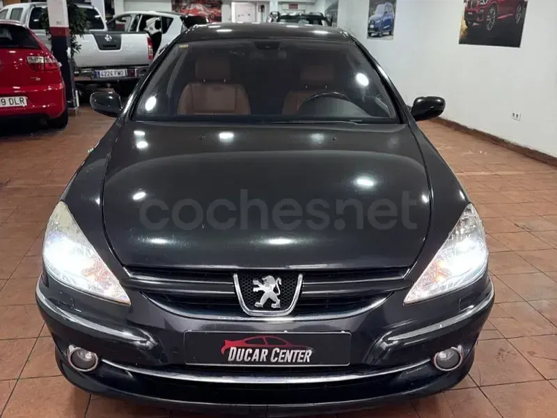 Usado Peugeot 607 204 CV (150 kW) 2006 Gris / plata Berlina