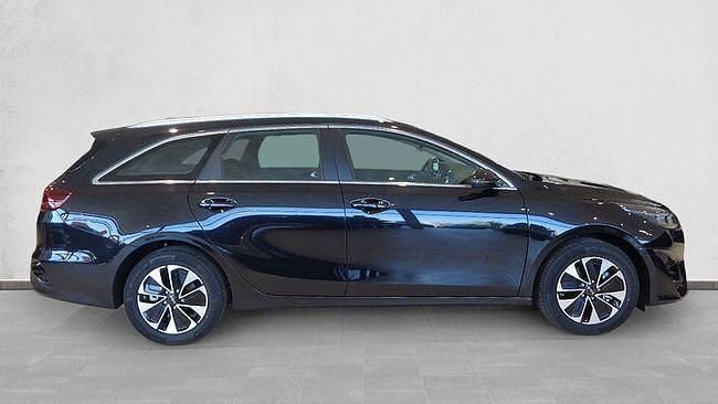 Nuevo Kia Ceed 141 CV (103 kW) 2025 Negro Utilitario