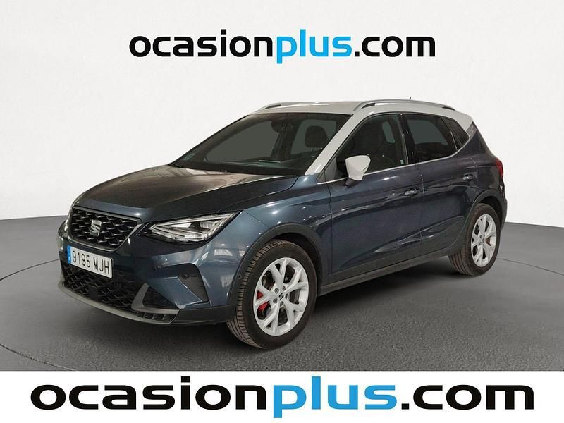 Gris Usado 2023 Seat Arona FR SUV | 19.573 € (Precio justo) - Imagen 1/4