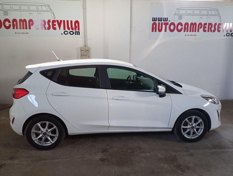 Usado Ford Fiesta Trend+ 85 CV (62 kW) 2018 Blanco Berlina