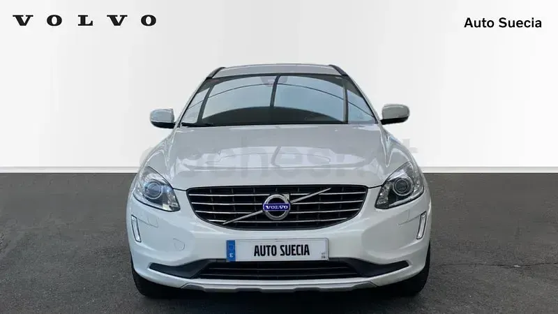 Usado Volvo XC60 Momentum 190 CV (139 kW) 2017 Blanco SUV