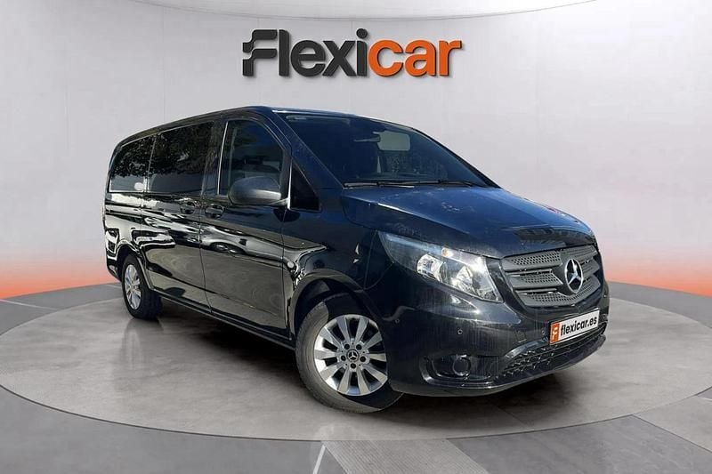 Negro Usado 2019 Mercedes Vito Familiar | 29.690 € (Precio justo) - Imagen 1/4