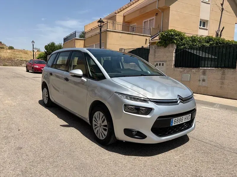 Usado Citroën C4 Picasso Attraction 120 CV (88 kW) 2014 Gris / plata Monovolumen