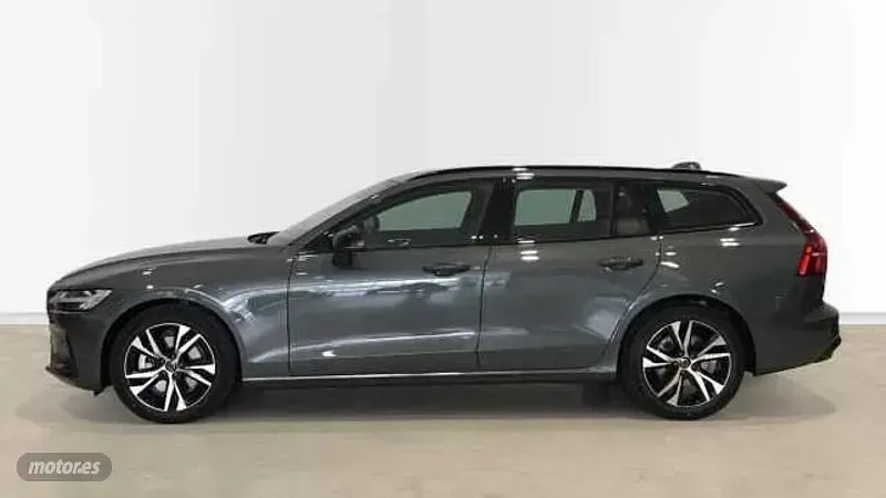 Nuevo Volvo V60 Plus 2026 Verde Familiar