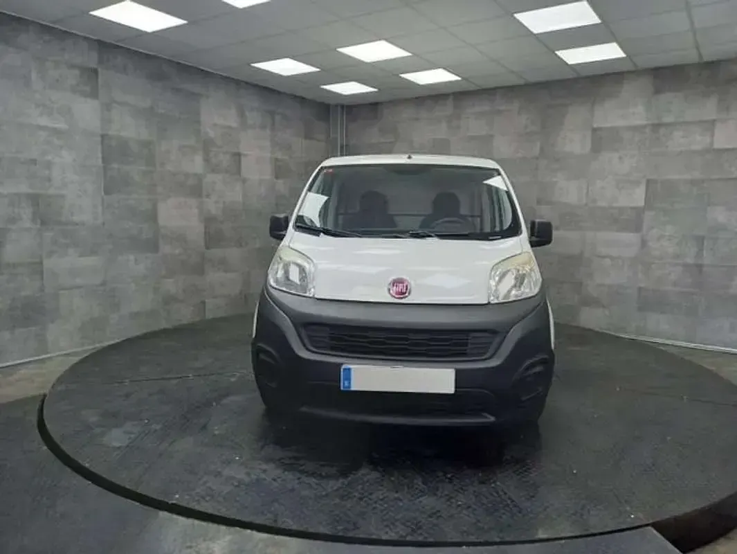 Usado Fiat Fiorino 80 CV (58 kW) 2019 Blanco Monovolumen
