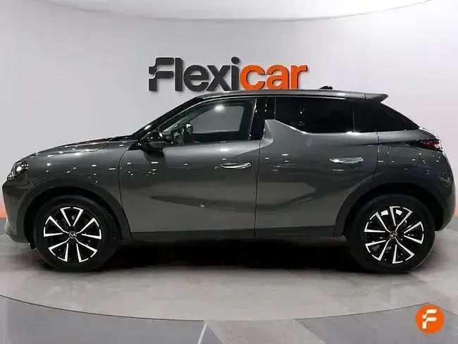 Usado DS Automobiles DS3 Crossback Performance 130 CV (95 kW) 2023 Gris SUV