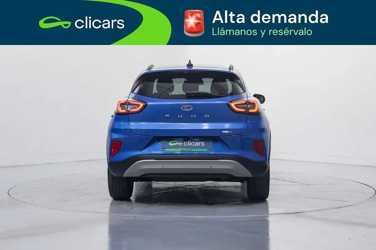 Usado Ford Puma Titanium 125 CV (91 kW) 2022 Plateado SUV