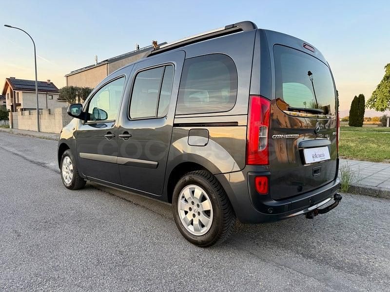 Usado Mercedes Citan 111 110 CV (80 kW) 2017 Gris / plata Familiar