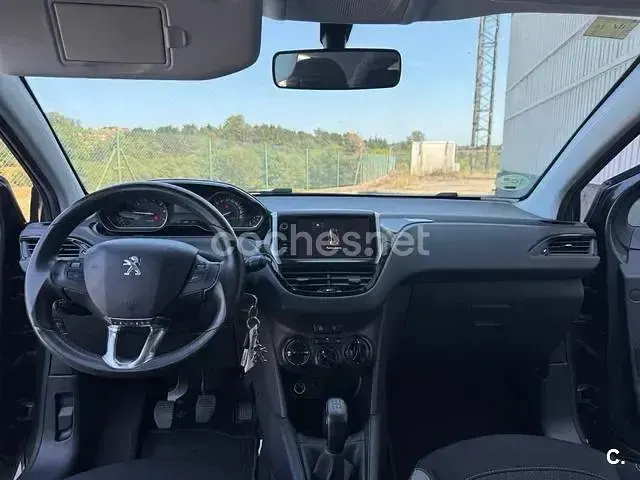 Usado Peugeot 208 Allure 82 CV (60 kW) 2016 Gris / plata Utilitario