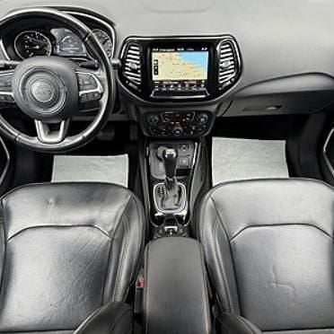 Usado Jeep Compass Trailhawk 170 CV (125 kW) 2019 Gray SUV