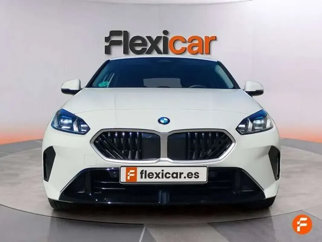 Usado BMW 118 150 CV (110 kW) 2025 Blanco Utilitario