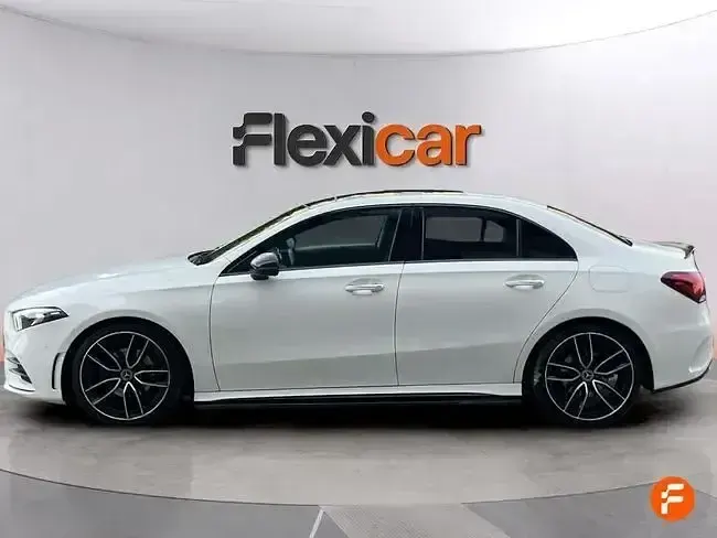 Usado Mercedes A200 163 CV (119 kW) 2019 Blanco Berlina