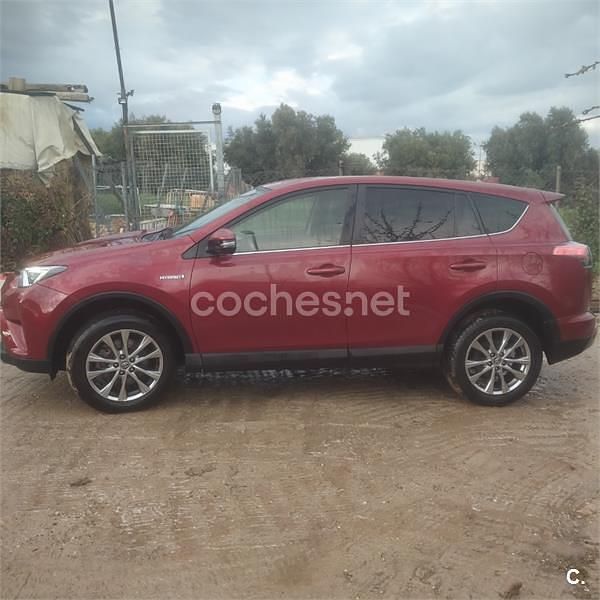 Usado Toyota RAV4 Hybrid 197 CV (144 kW) 2018 Rojo SUV