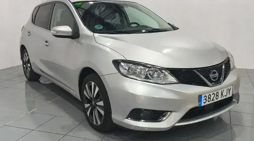 Usado Nissan Pulsar N-Connecta 116 CV (85 kW) 2018 Gris precision metalizado Utilitario