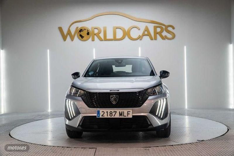 Usado Peugeot 2008 Active 102 CV (75 kW) 2023 Gris SUV