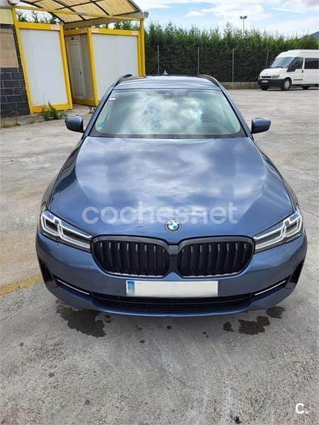 Azul Usado 2022 BMW 530 Familiar | 41.990 € (Precio justo) - Imagen 1/4