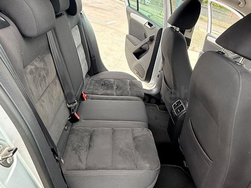 Usado VW Golf VI Advance 110 CV (80 kW) 2009 Gris / plata Utilitario