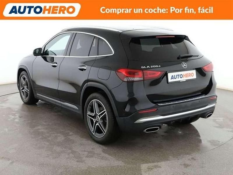 Usado Mercedes GLA200 AMG line 150 CV (110 kW) 2021 Negro SUV