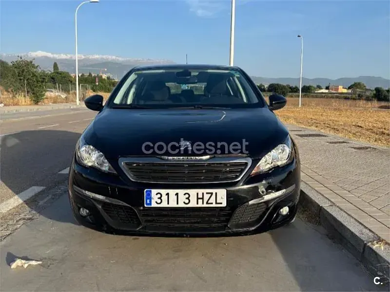 Usado Peugeot 308 Active 110 CV (80 kW) 2014 Negro Berlina