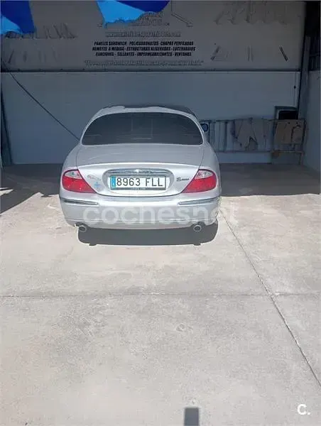 Usado Jaguar S-Type Executive 238 CV (175 kW) 2007 Gris / plata Berlina