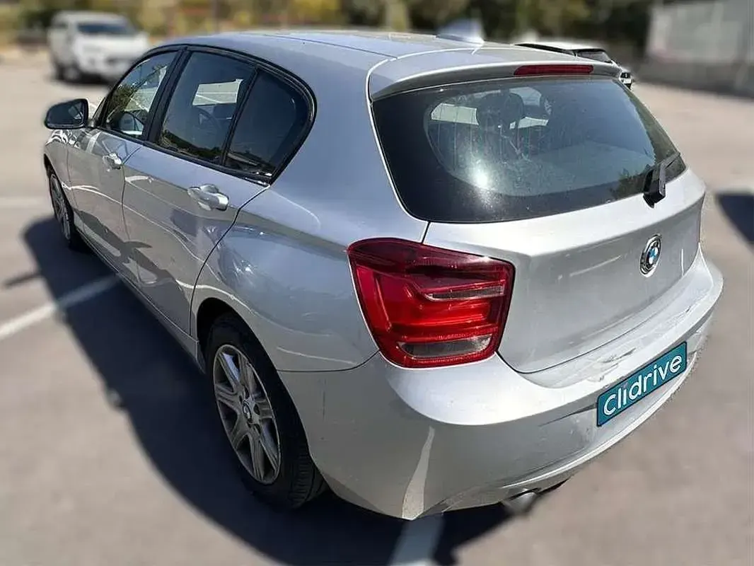 Usado BMW 114 95 CV (69 kW) 2013 Gris Utilitario