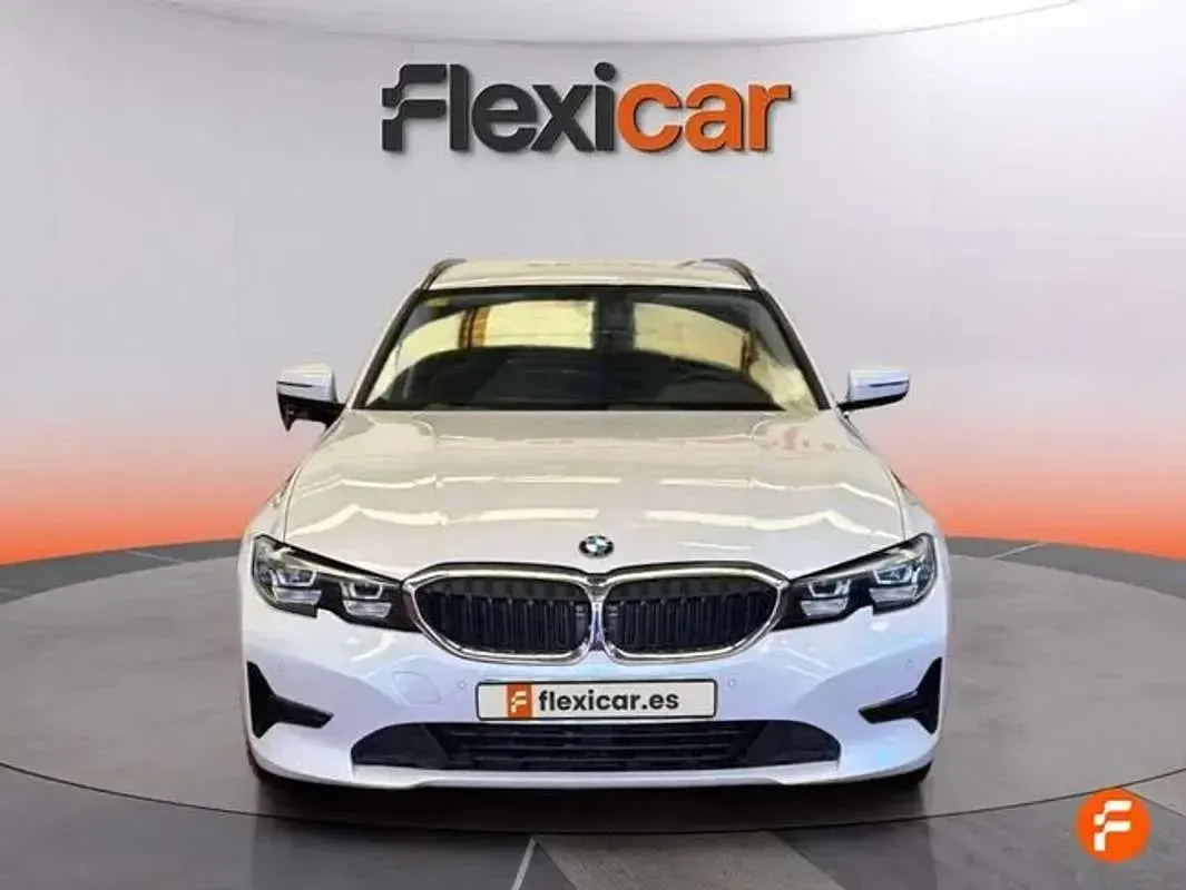 Usado BMW 320 190 CV (139 kW) 2020 Blanco Familiar