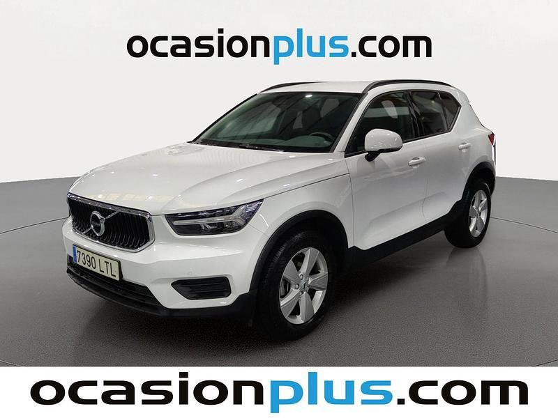 Blanco Usado 2021 Volvo XC40 Momentum SUV | 21.355 € (Super precio) - Imagen 1/4