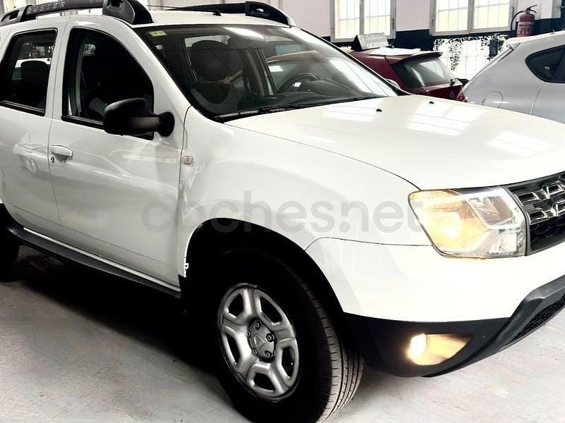 Usado Dacia Duster Lauréate 125 CV (91 kW) 2018 Blanco SUV