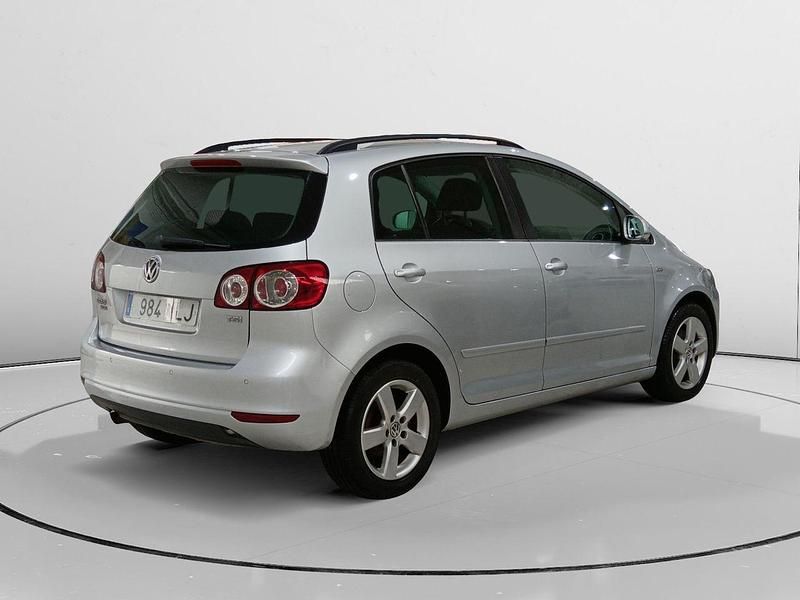 Usado VW Golf VII Advance 105 CV (77 kW) 2013 Gris