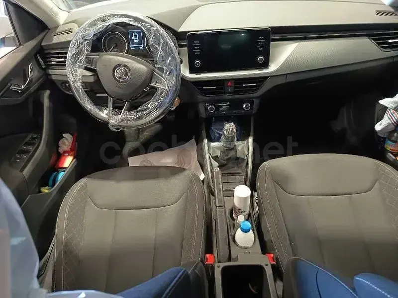 Usado Skoda Scala Ambition 110 CV (80 kW) 2020 Blanco Utilitario